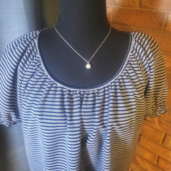 Texture & Thread Madewell - Navy Blue/White Striped Textured Top Size M - Picture 5 of 9
